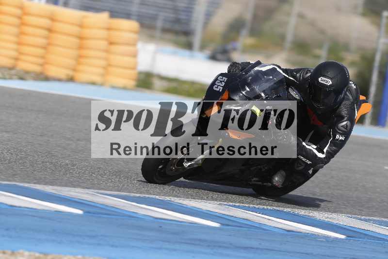 /Archiv-2024/01 26.-28.01.2024 Moto Center Thun Jerez/Gruppe gruen-green/535